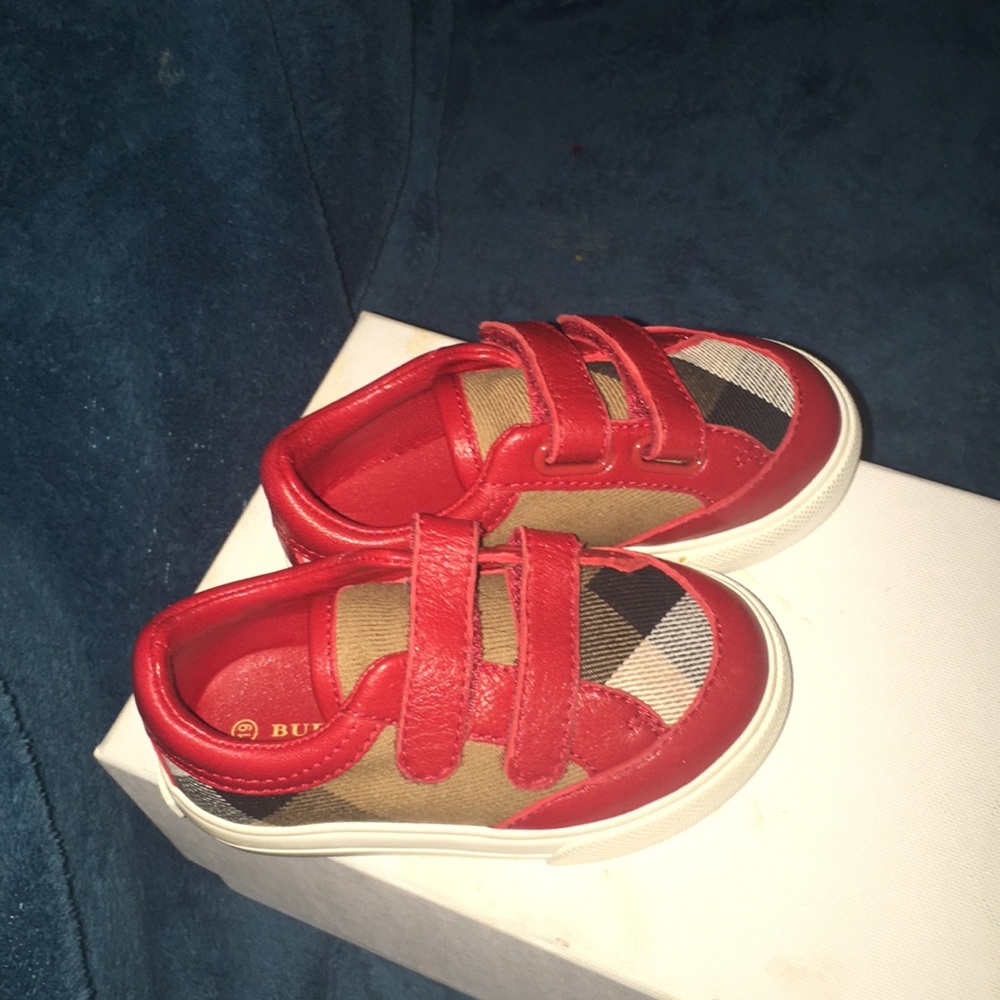 Baby burberrry shoes